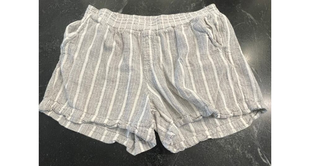 BRIGGS linen blend blk/white stripe baggy shorts XL